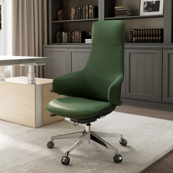 Premium Executive Office Chair at Urban Decor. Luxury Furniture at an Affordable price.